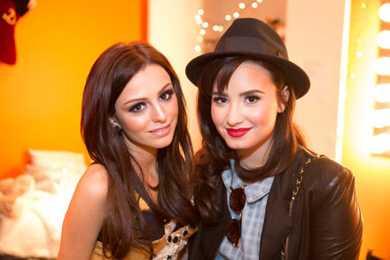 Demi Lovato y Cher Lloyd