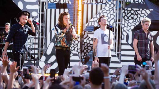 Actuación en directo de One Direction