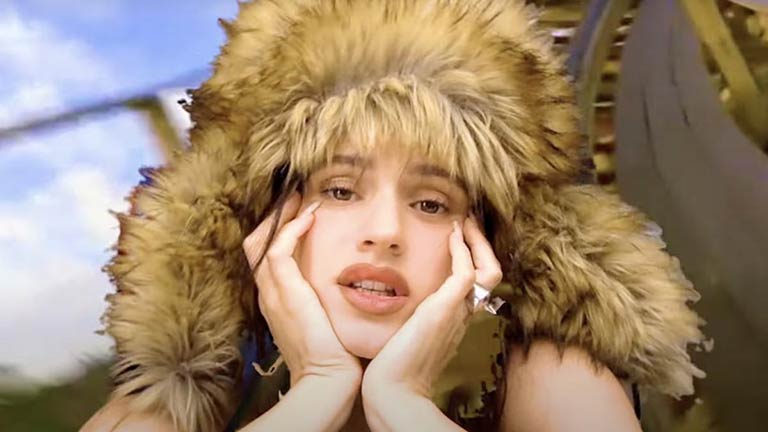 Rosalía presenta su nuevo single 'Omega' junto a Ralphie Choo | Popelera