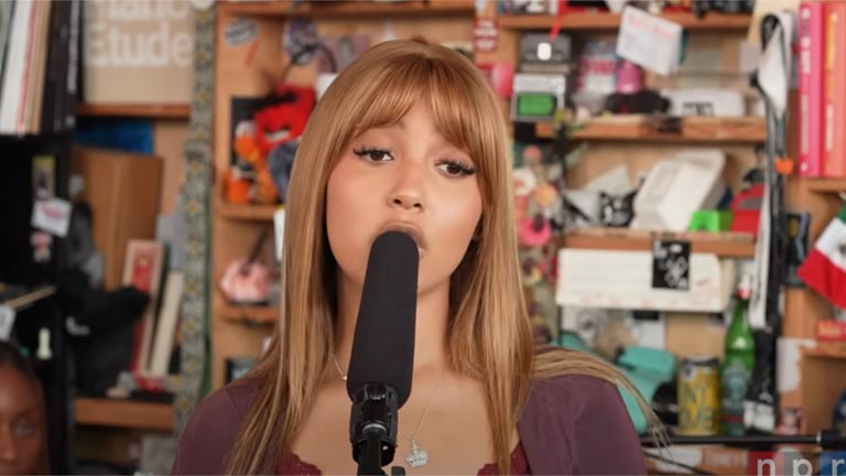 Pinkpantheress en directo