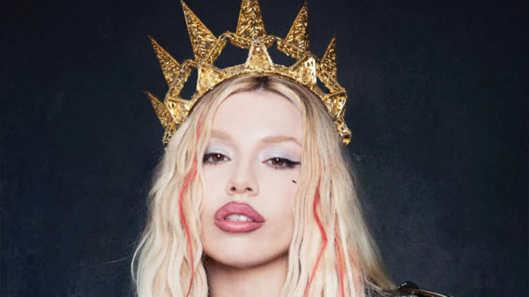 Nuevo single de Ava Max