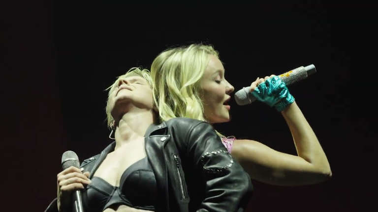 Robyn y Zara Larsson